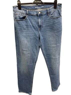 628 / Old Navy Mid Rise Wow Boyfriend Jeans Women’s Size 12